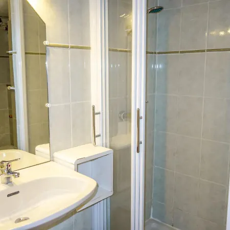 Hauts De By Interhome Apartment La Madrague